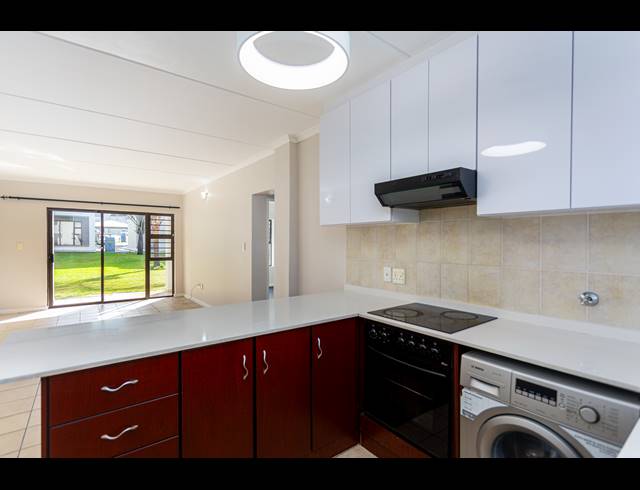 2 BEDROOM APARTMENT RENTED IN VREDEKLOOF